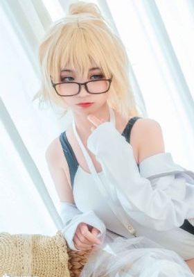 美女色色福利_BD韩语在线播放观看